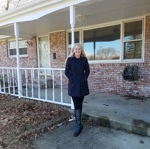 Meet your Posher, Becky